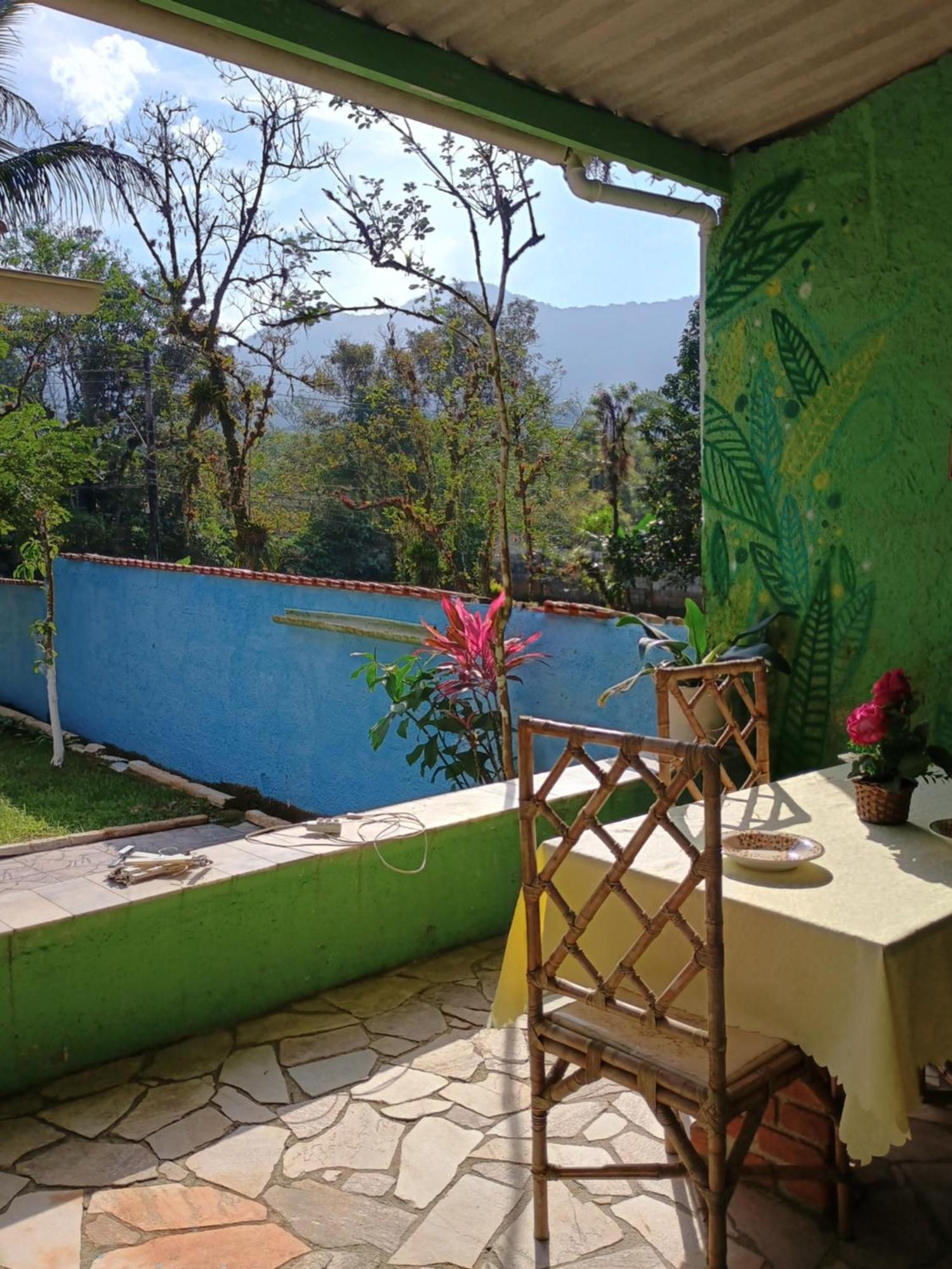 Renovo Beija-Flor Hostel E Espaco Terapeutico Бертиога Екстериор снимка
