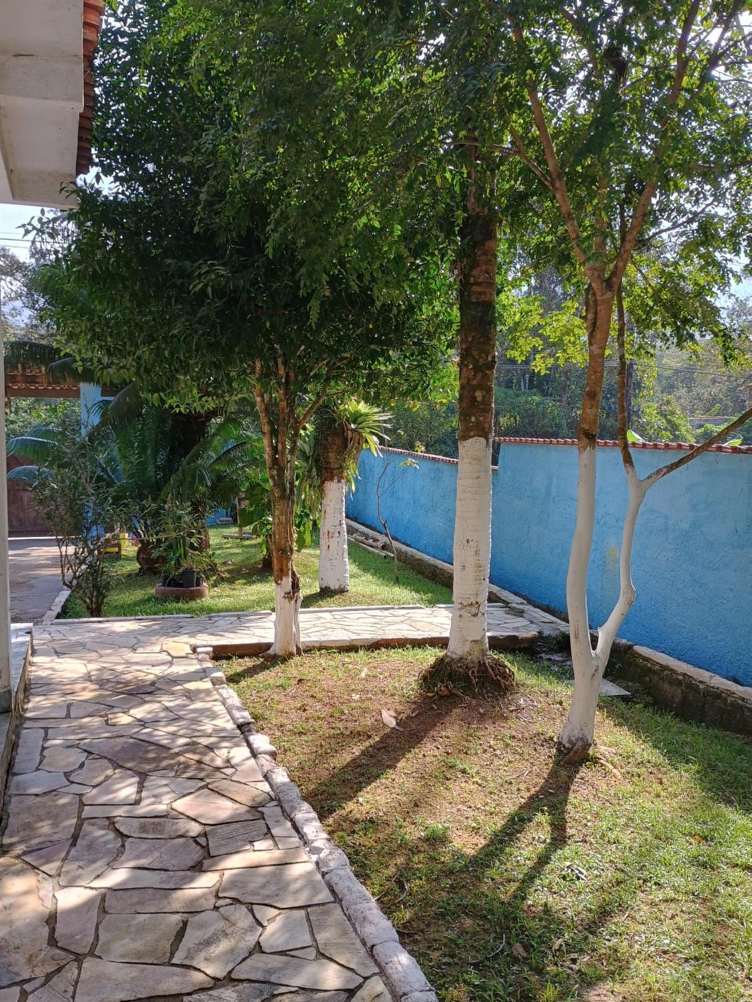 Renovo Beija-Flor Hostel E Espaco Terapeutico Бертиога Екстериор снимка